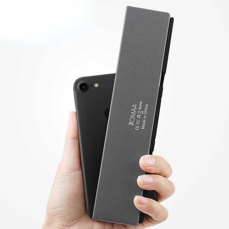 Jomaa Opvouwbaar Bluetooth-toetsenbord Oplaadbaar toetsenbord Mini opvouwbaar draadloos toetsenbord Aluminium toetsenbord met standaard voor telefoon