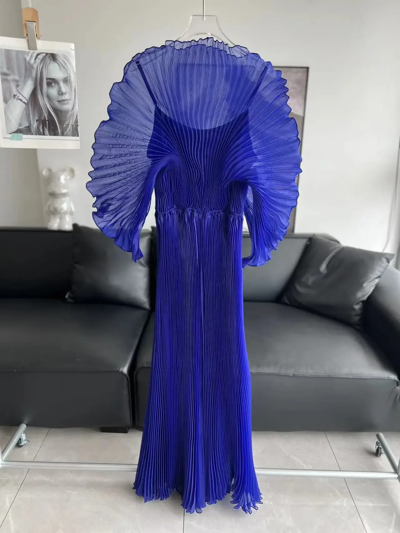 MIA XU Miyake Plissee Falten 2024 Herbst Neues Plus-Size-Kleid Handgefertigte Dolds Elegantes, brustfreies Abendkleid Damenbekleidung: Blau