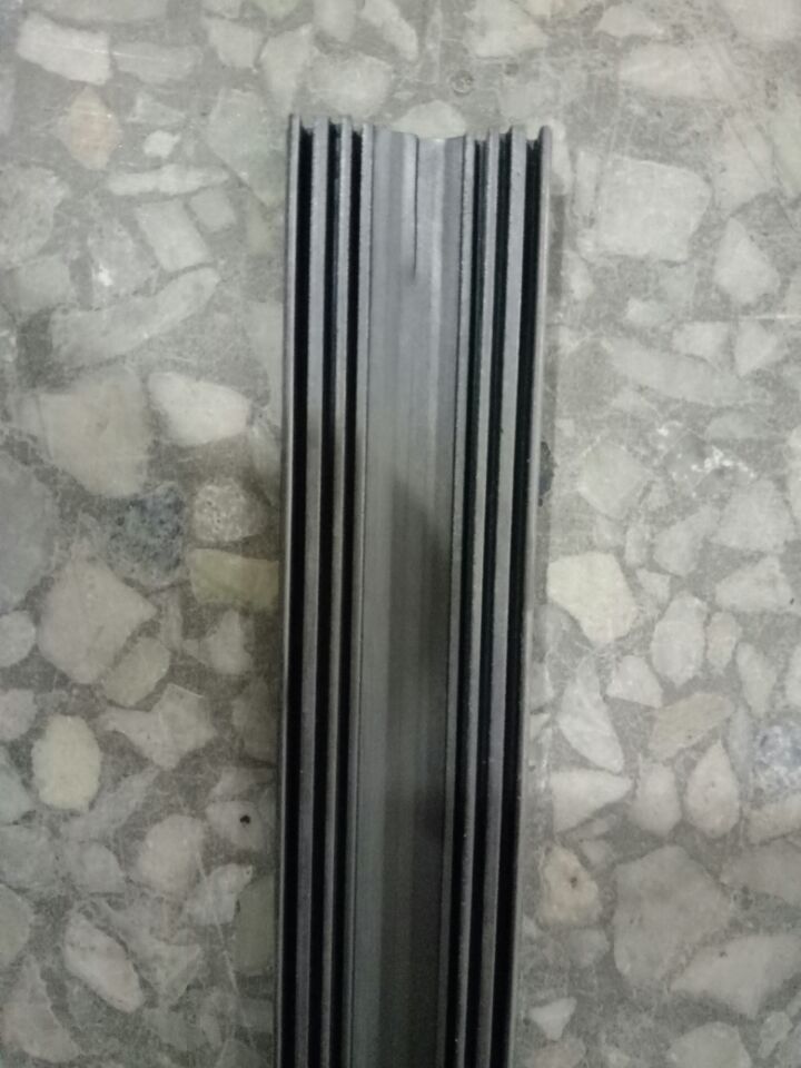 26 ''  /24 '' 6mm auto bilbus gummi universal beslagløs rammeløs vinduesvisker vaskeblad refill blød udskiftning