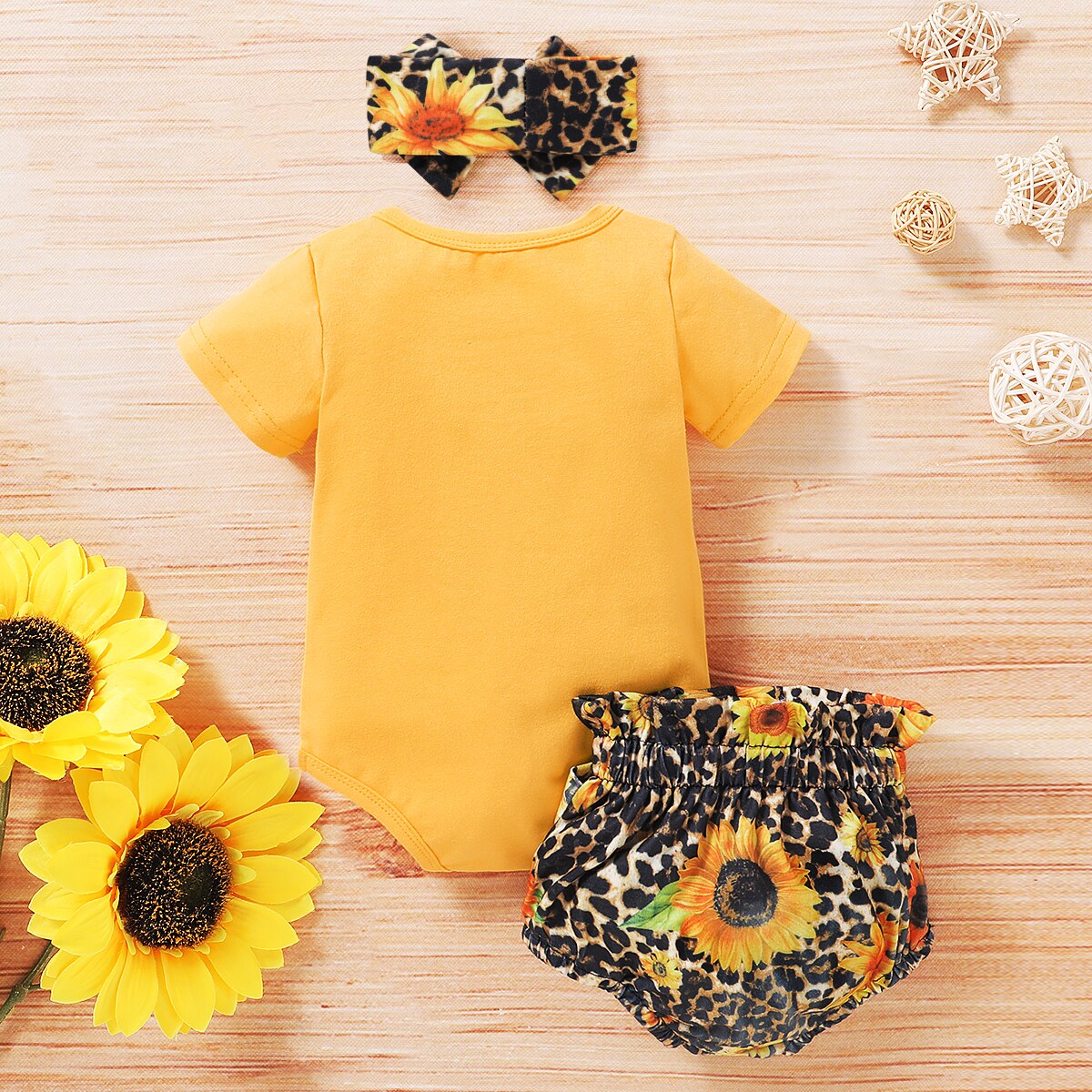 Conjunto de ropa de 0-18M para bebés y niñas, conjunto de 3 uds. De manga corta de girasoles con estampado de leopardo, Tops + Pantalones cortos + diadema