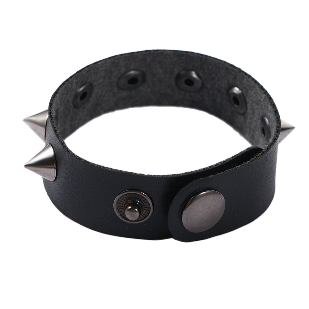 Straße Punk gotisch Jahrgang gespickt Niet Leder Armband Charme Armbänder Pro Frauen einzigartig spitz Armband