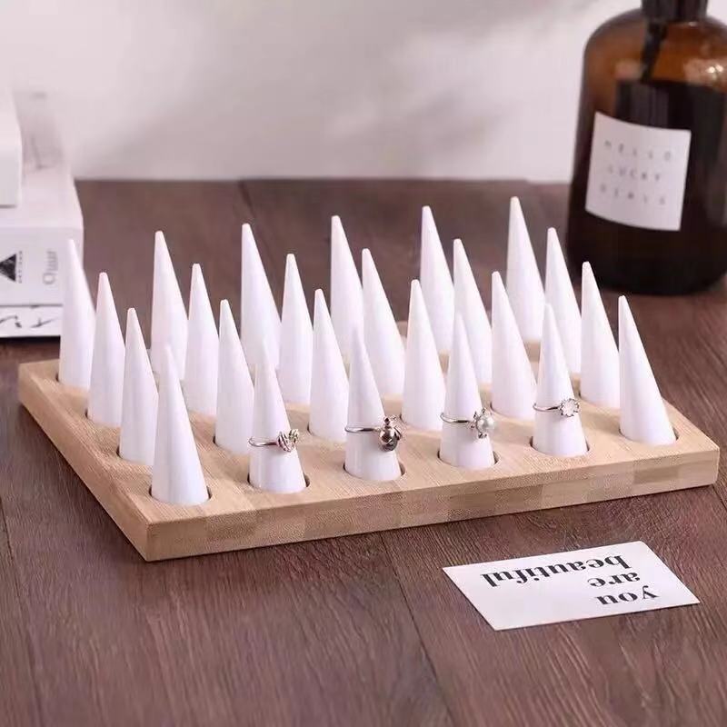 Natural Wood Cone Shape Finger Ring Stand Jewelry Display Holder Showcase Display Stands Rings Bracelet Jewelry Tray