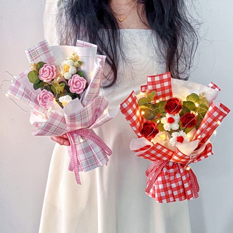 Afgewerkt Afstudeerbloemenboeket Gebreid Bloemenboeket Met Cadeautasje Lamp String Festival Moederdag Handgemaakte