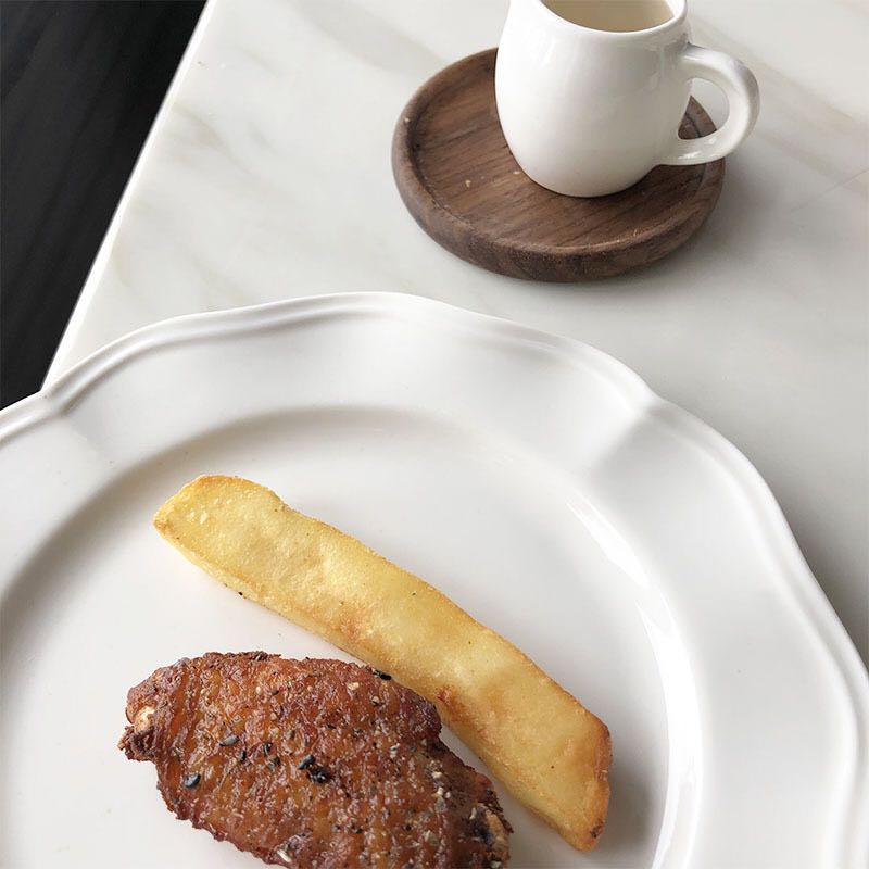 French Western white ceramic plate embossing pattern retro dessert plate disc side plate round salad soup wedding tableware