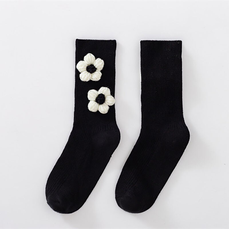 Calzini tubolari a strisce di fiori di moda coreana principessa divertente ginocchio di cotone nero abiti lunghi alti per ragazze roba economica per bambini: 2 small flowers / 7-10 years old