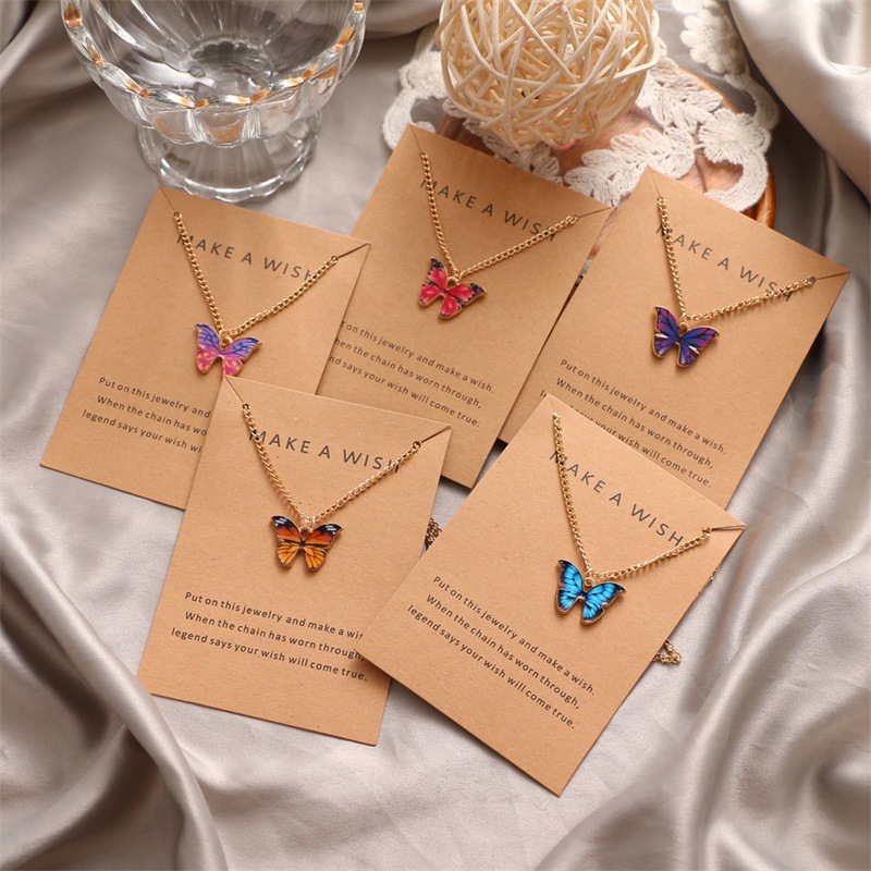 2022 neue Schmetterling Halskette für Frauen Koreanische Jahrgang Bunte Anhänger Gold Farbe Kette Halskette Schmuck Karton