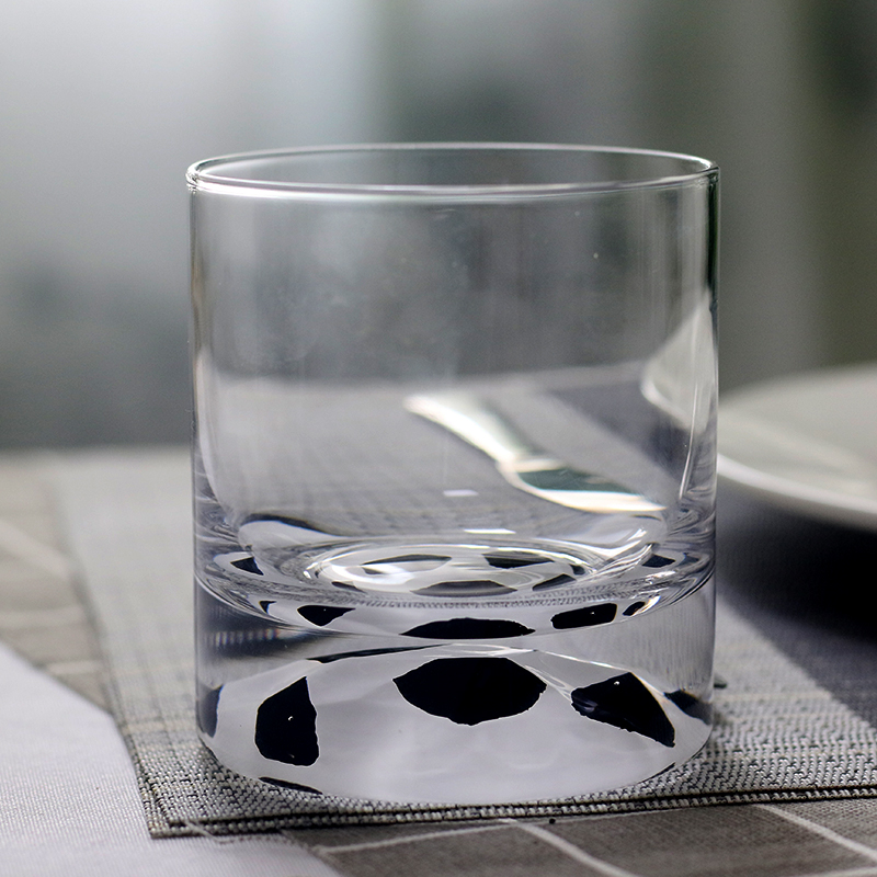 Set of 2 heavy base lead free crytal handmade whiskey glasses for whisky mix drinks with black-white painted 230ml