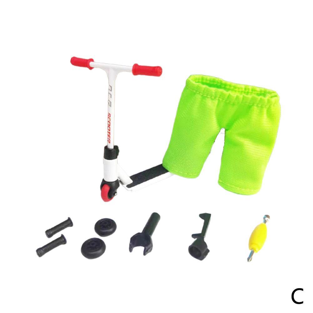 Mini trottinette à doigt en alliage, 1 ensemble, modèle, jouet interactif, nouveauté, activité sensorielle, Kit de Skateboard: C