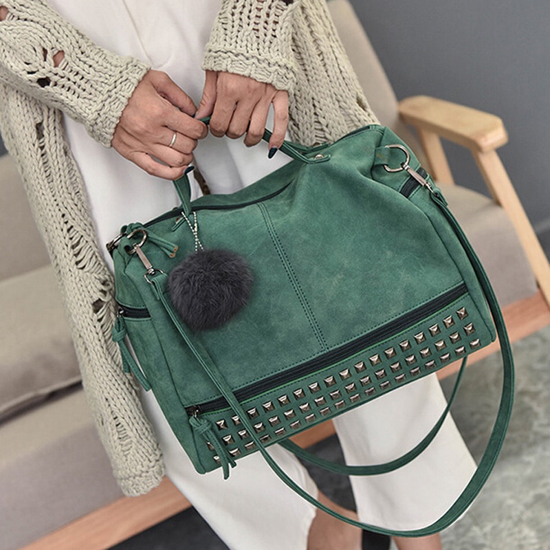 Vintage Nubuck cuir dames sacs à main Rivet plus grandes femmes sacs cheveux balle sac à bandoulière moto sac de messager sac à poignée supérieure