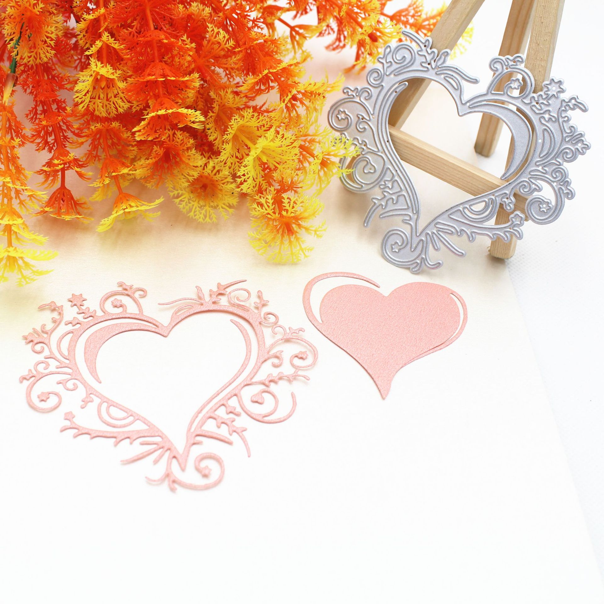 Heart-shaped Lace Hollow Frame Metal Steel Cutting Dies Stencil DIY Scrapbooking Paper Card Decoration Embossing Die Template