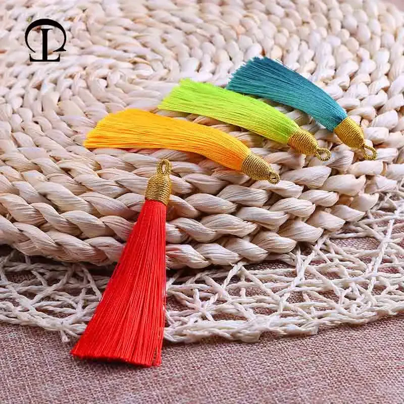 5 unids/lote 8cm GoldenCap borla flecos de seda Mini borla flequillo flor borla para DIY joyería pendientes accesorios decoración del hogar