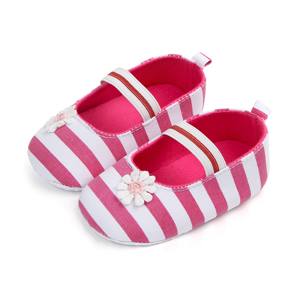 Spædbarn baby sko nyfødte småbørneseng sko 2020 klassiske fritid smukke første vandrere bootie blød bund stribet loafer sko: Pk / 12