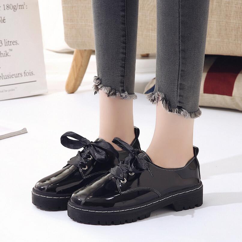 JOKSD Klassieke Schoenen Vrouwen Casual Ronde Neus Zwarte Oxford Schoenen voor Vrouwen Flats Comfortabele Slip op Vrouwen Schoenen Brogue l228