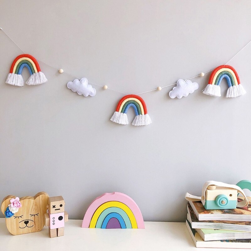 Guirnalda de cuentas de madera nórdica con nube de fieltro, lana de punto, borlas de arcoíris, adorno colgante, accesorios para sesiones fotográficas