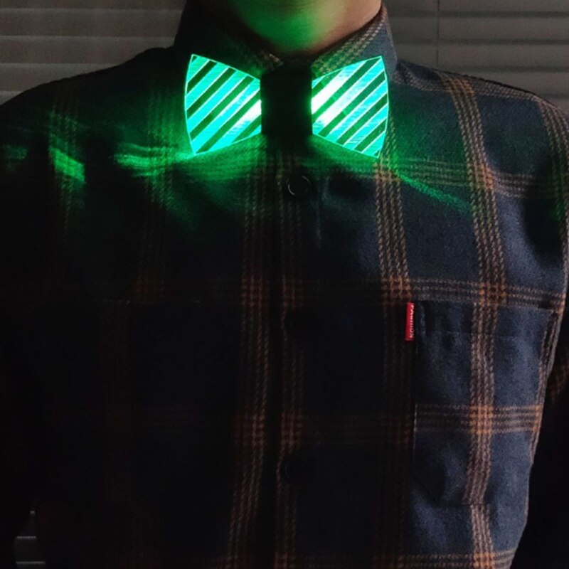 Kreative Bunte LED Leucht Acryl Fliege Farbe Ändern Blinkende Krawatte Halloween Cosplay Kostüm Requisiten