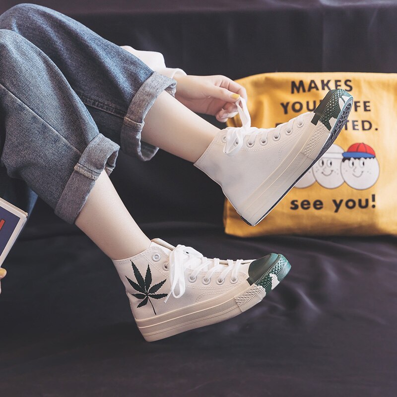 High top canvas sko til kvinder forår jordbær sko grønne blade skateboard sko udendørs fodtøj smarte sneakers