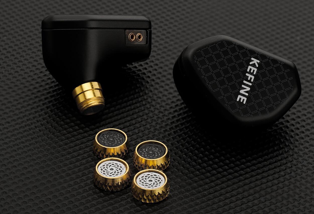 Dysza do słuchawek Kefine -Delci, Delci AE, Klean: Czerwony