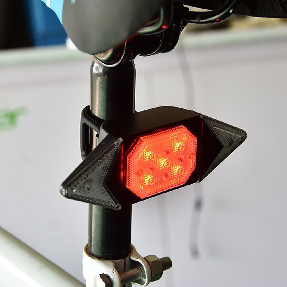 Smart Bike Afstandsbediening Led Waarschuwing Lamp Knipperlichten Fietsen Achterlicht Intelligente Usb Fiets Oplaadbare Achterlicht