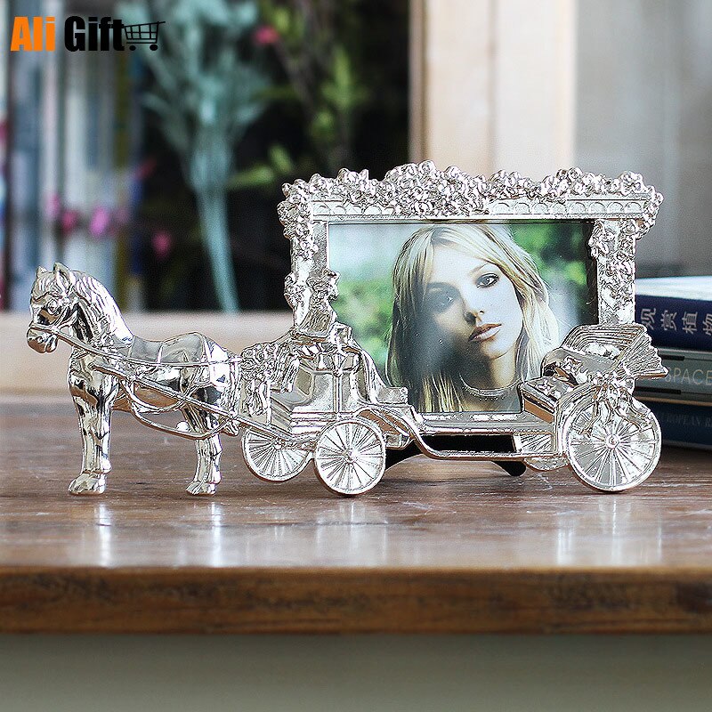 5 Inch Classic Horse Carriage Photo Frames for Picture European Metal Foto Frame Table Decor Birthday Wedding Shadow Box