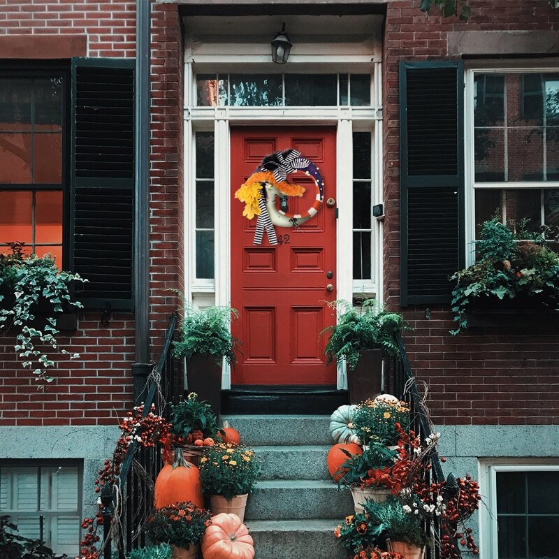 Q0KA Halloween Moon Wreath with Artificial Maple Leaf Striped Bow Throw Pillow Front Door Wall Garland Cushion Toy Home