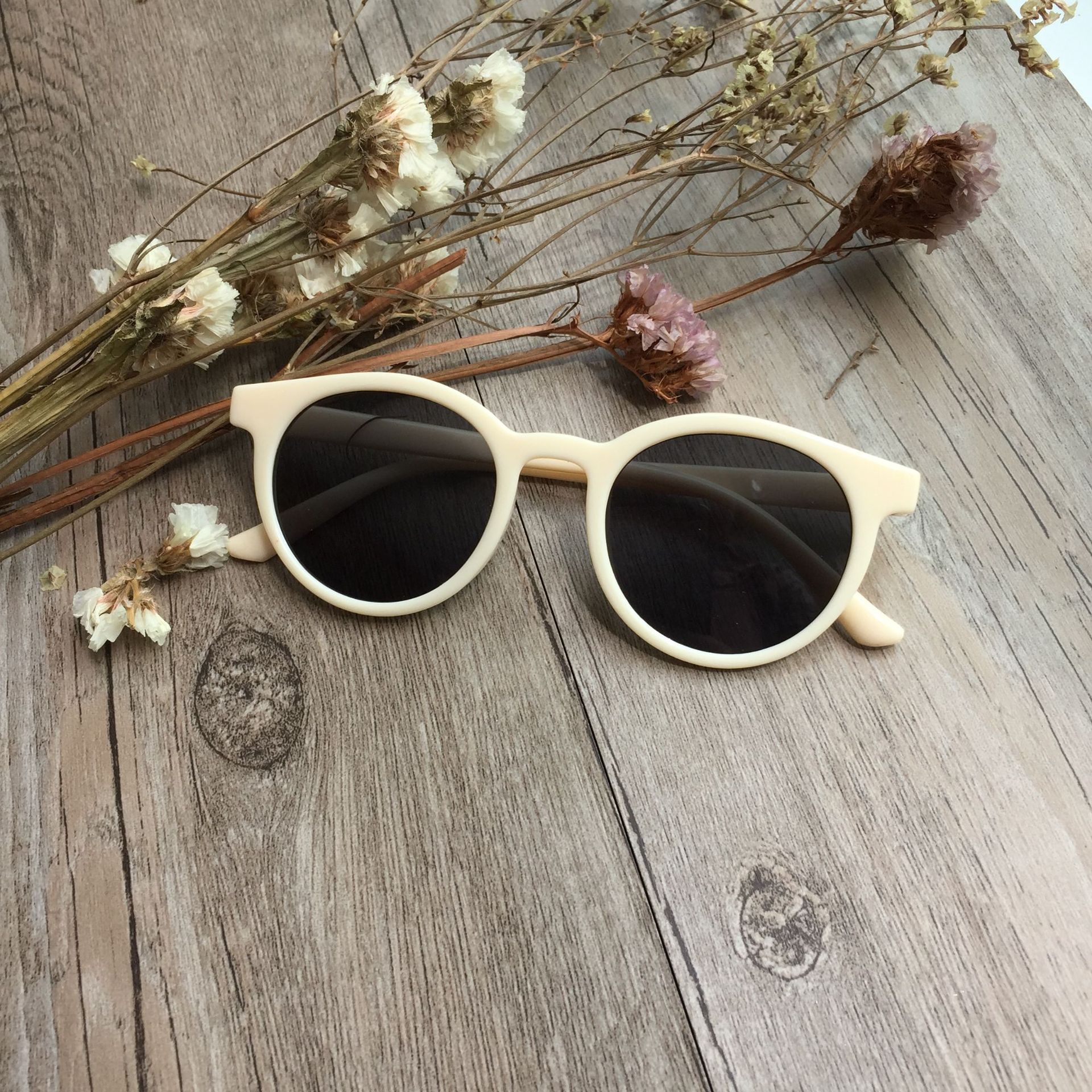 Gafas de sol con forma de ojo de gato para niños y niñas, lentes de sol con protección UV400, bonitos, para conductores,: Blanco