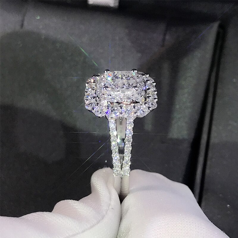 Zakol Prachtige Vierkante Vorm Vrouwen Ring Volledige Bling Iced Out Micro Pave Crystal Zirkoon Dazzling Bridal Wedding Engage Sieraden