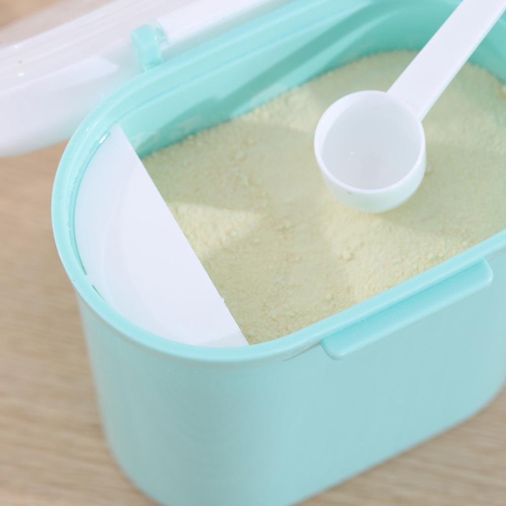 Portable Baby Milk Powder Food Storage Box Dispenser Sealed Container