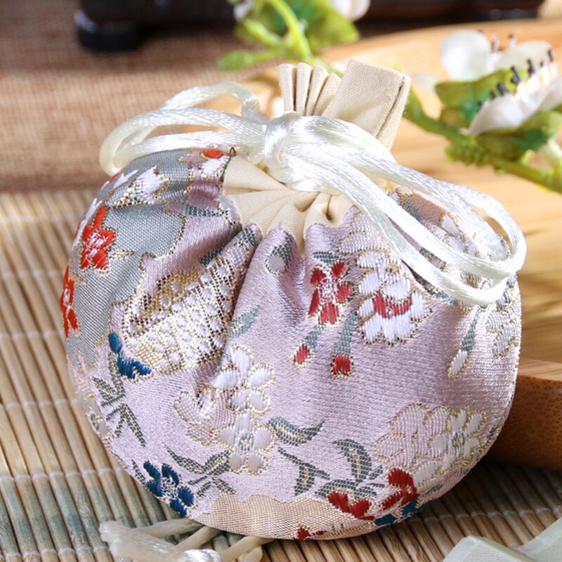 Palace Sachet Brocade Beam Hanfu Accessories Retro Embroidery Storage Bag Flower Pattern Temperament Jewelry Bag: Pink