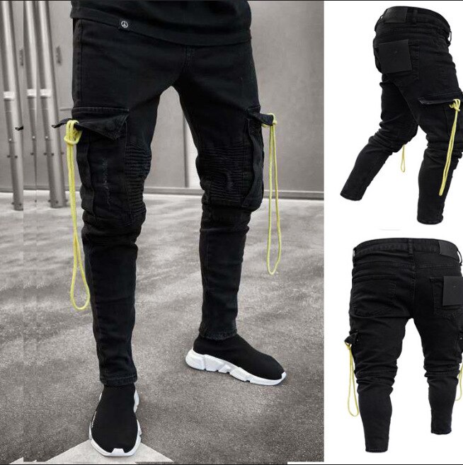 modelo Pantalones vaqueros negros para hombre, Pantalones vaqueros multibolsillos, Pantalones vaqueros rotos góticos negros para hombre