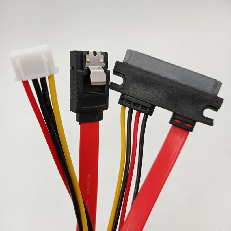 Câble d'alimentation de données SATA 7 + 15 vers SATA 7 broches, ligne intégrée, petit câble SATA à courbure inverse à 4 broches XH2.54