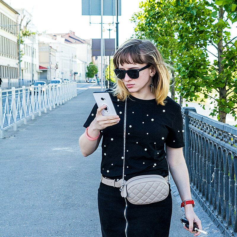 LOVEVOOK Fanny Pack for Women - PU Leather Chest Bag - Plaid Shoulder Pouch - 20x6x11cm