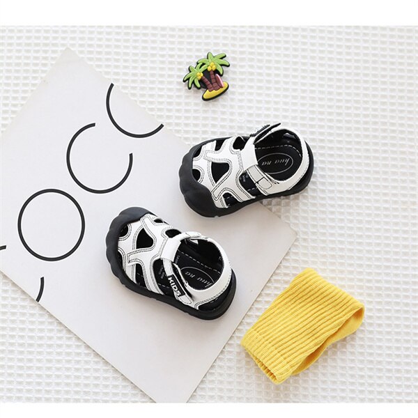 Nuovi sandali per bambini estivi in pelle traspirante bambino ragazzi ragazze punta chiusa suola morbida moda bambino bambino primo camminatore: bianca / 16(insole12.5cm)