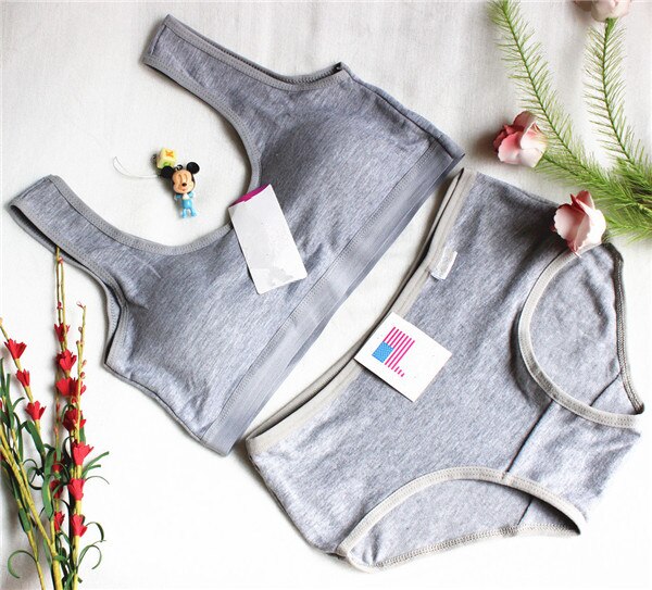Kids Young Girl Students bra full of pure cotton thin underwear vest+Short Briefs Sets Girls Bra for Teens Children Bras Girl: Gray