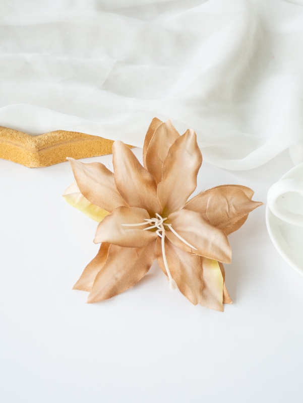 Artificial Flowers Silk Lily Festival Party Home Outdoor Garden Wedding Bridal Bouquets Room Decor DIY Box Garland Hotsale: Brown