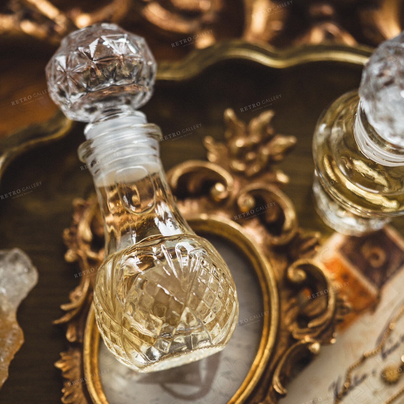 Mini botellas de cristal de estilo Vintage francés, frasco de cristal prismático europeo para artesanía en relieve, Perfume, decoración de tocador
