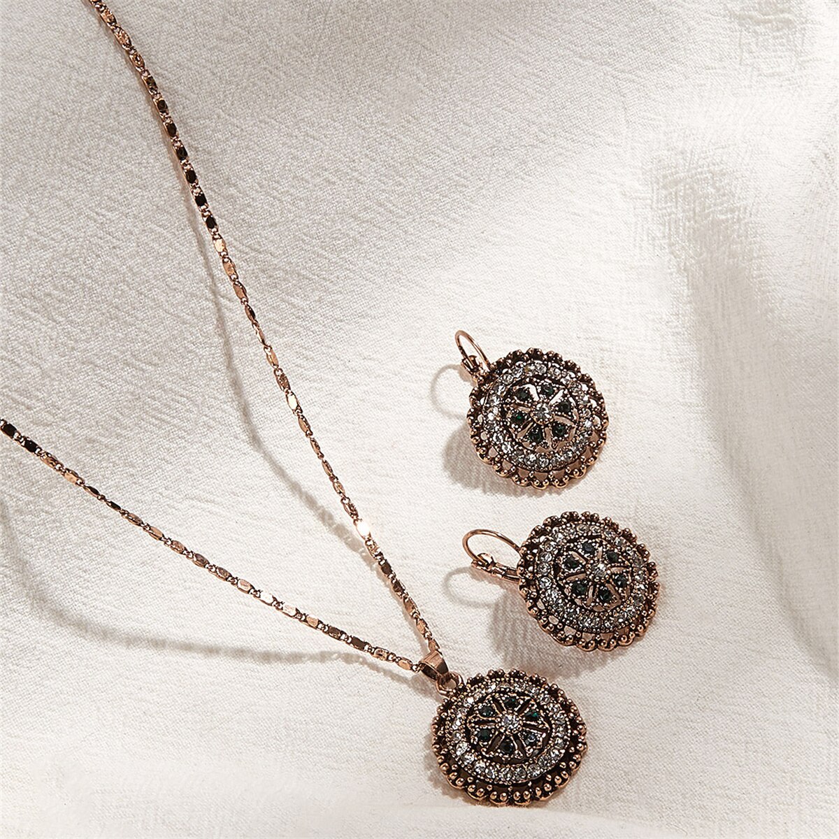 necklace stainless steel jewelry Trendy Vintage Oorbellen Ketting Set, Ronde Patroon Gegraveerde Diamond Earring Ketting, Banket Pendientes Collares: Default Title