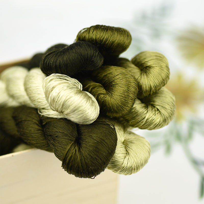 silk embroidery thread / 100% silk thread /hand embroidery embroider cross stitch/ Mould green/8 gradient color