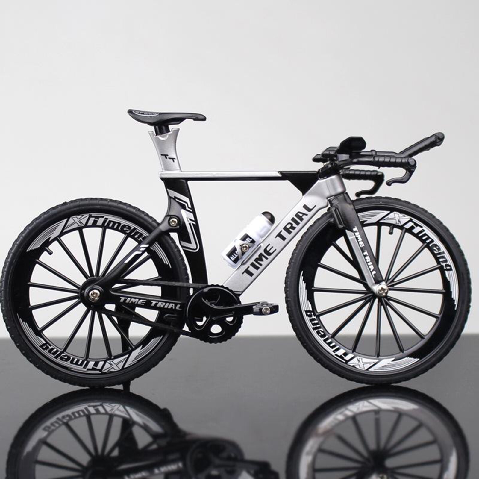 thumbnail image 2 of TOGEVAL Vintage Scale Bike Model Retro Bicycle 2 of 14