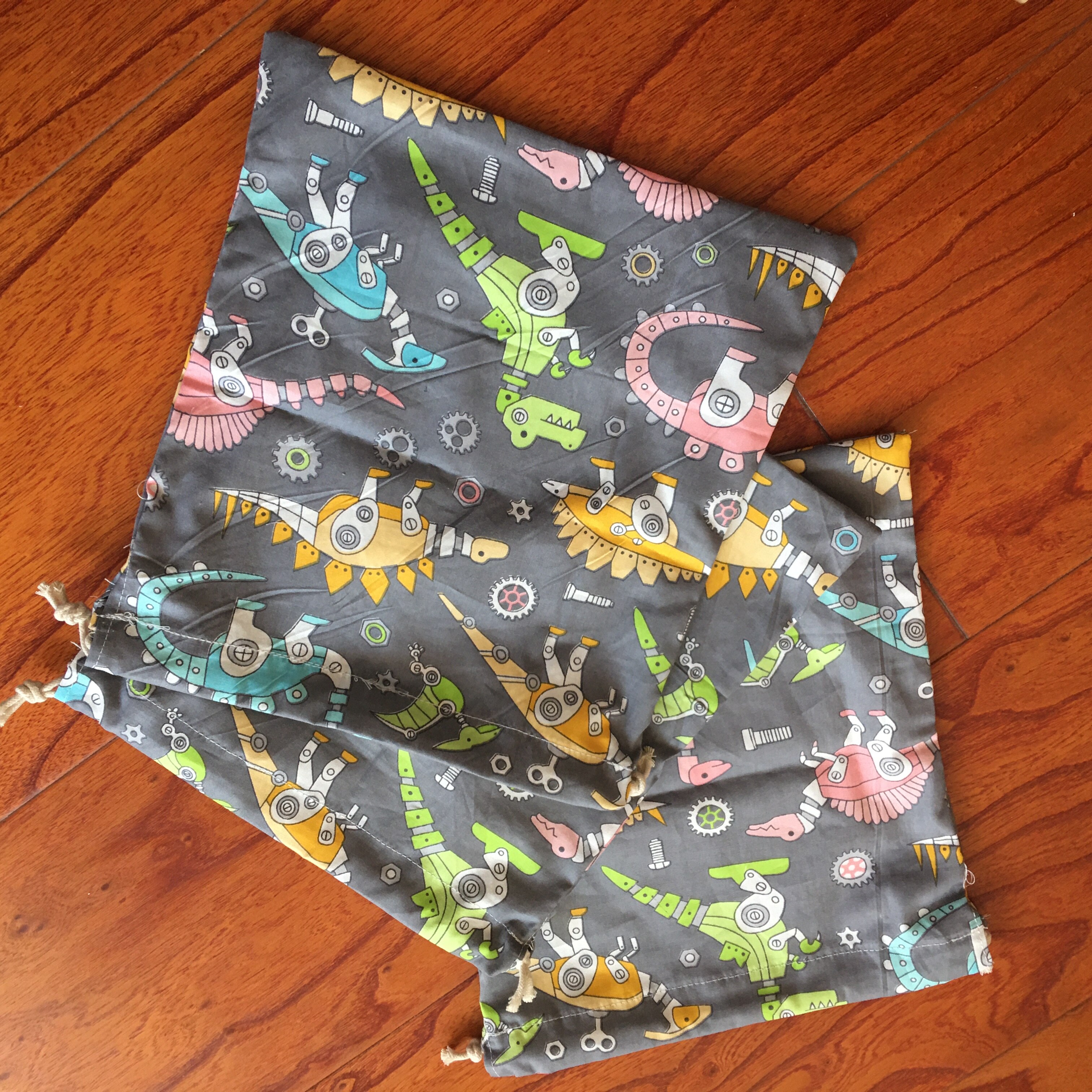 1pc Cotton Twill Drawstring Multi-purpose Organized Bag Party Pouch Machine Dinosaur YI093b