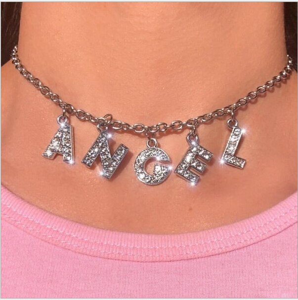 Collier en forme d'ange argenté pour femmes, pendentif Alphabet, jeu amusant, breloque de fête, chaîne de clavicule, accessoires bijoux, tendance