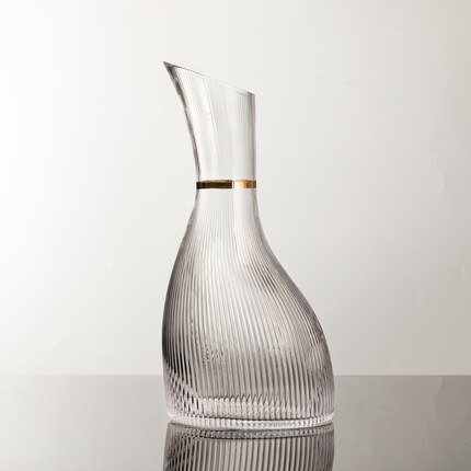 2000Ml Tumbler Wine Decanter with Wood Tray Lead-Free Hand Blown Crystal Wine Carafe Rotating Rapid Sway Whiskey Decanter: Q