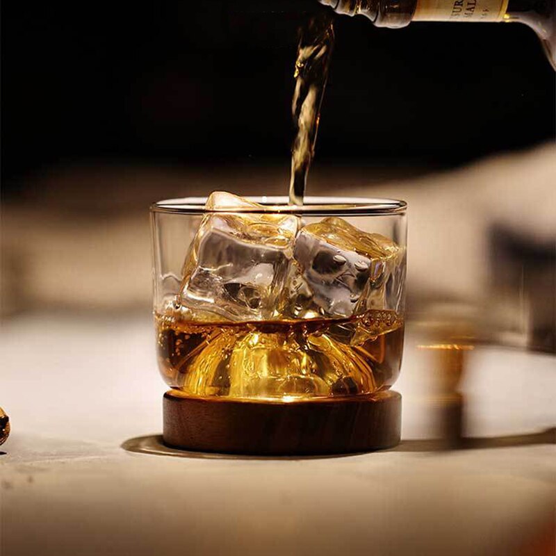 Whiskyglas lille glas japansk stil bjergtræbund vinglas originalitet fortykkelsesglas valnød