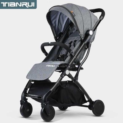 Mini poussette portable pour bébé, ultra légère, inclinable et pliable: gray black