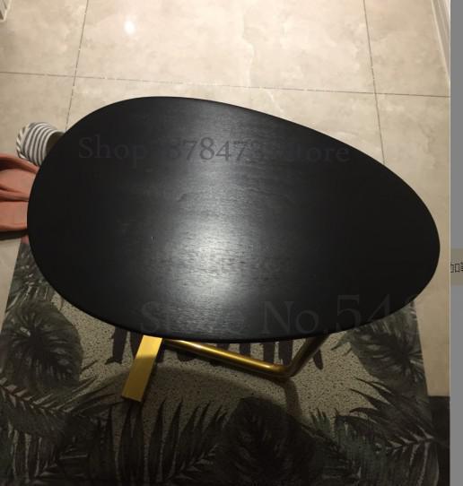 Nordisk minimalistisk soveværelse sengebord oval massivt træ læsebord balkon lille sofabord sofa mini hjørnebord: Gnister  fy 1