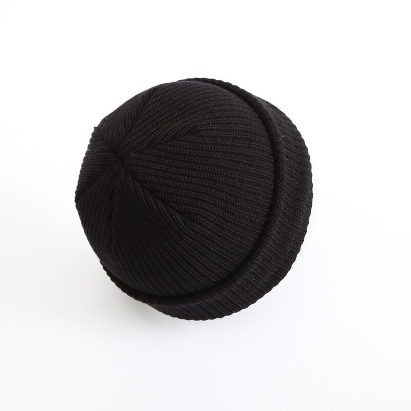 Mössor stickade mössor enfärgade kepsar för höst vinter män kort keps utomhus varm melon keps street keps dam hatt