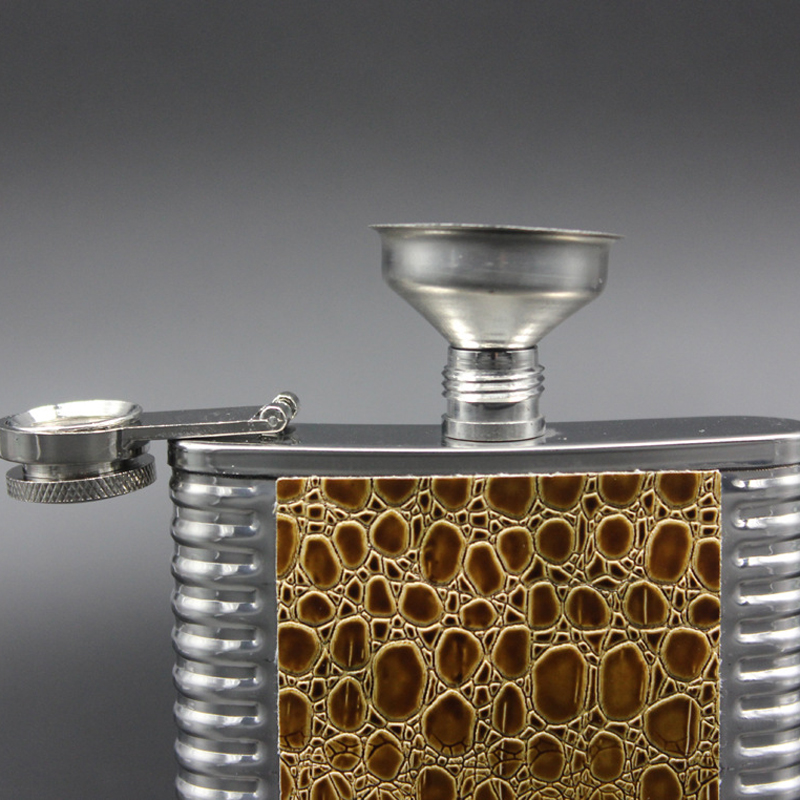 10 pcs /lot Stainless Steel small metal funnels for Hip Flask Oil Bottle Mini Funnel For All kinds Of Hip Flasks Pot Wine Filler