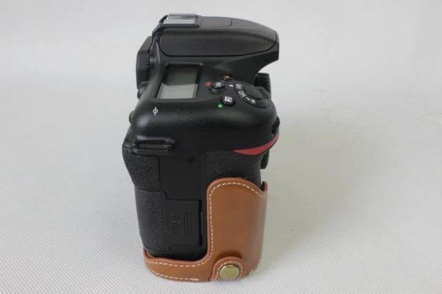 Custodia in pelle Pu versione apertura inferiore Base protettiva per metà corpo per Nikon D7100 D7200 D7500 D3200 D3100 D750 P1000 D810
