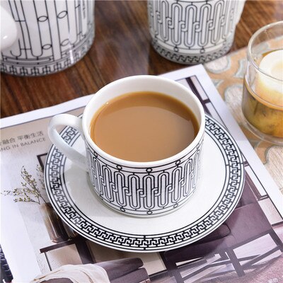 London Boutique Theekop en Schotel Set 2 Afternoon Theeset Nieuwe Bone China Vintage Flora Geschenkdoos 200 m (Blauw