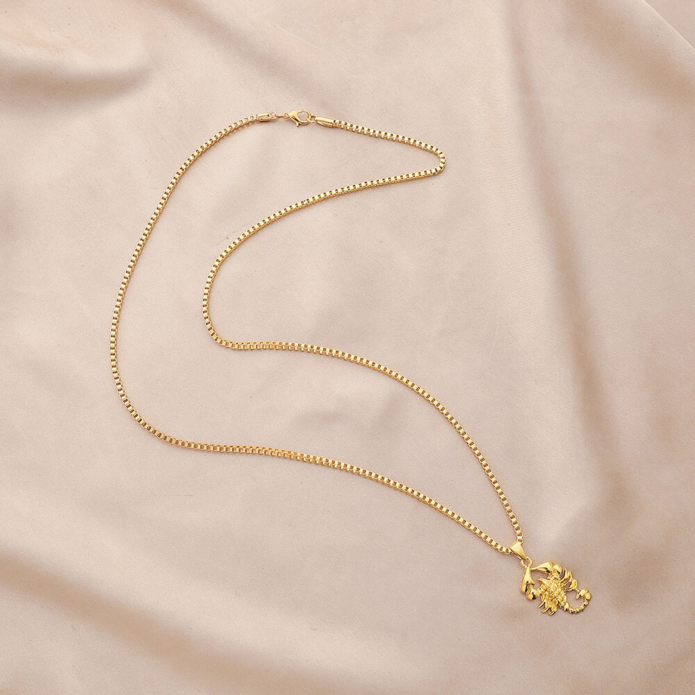 Classic Stainless Steel Domineering Scorpion Pendant Necklace Men&#39;s Personality Rock Party Locomotive Jewelry