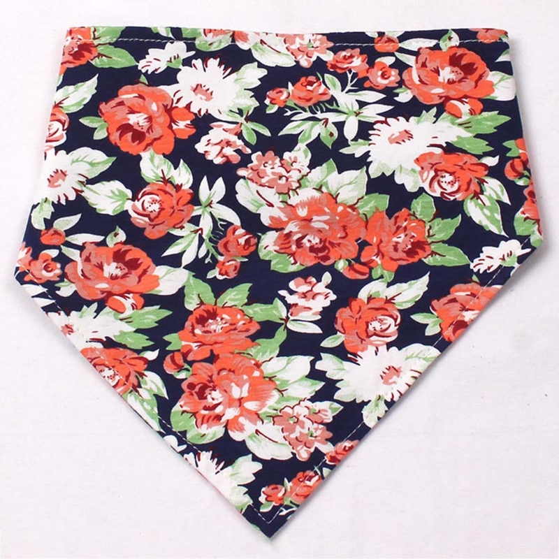Set di fascia per bavaglino con bretelle per allattamento per bambini 2 pezzi bavaglino con stampa floreale a doppio lato Kit fascia per capelli asciugamano Saliva morbido puro cotone